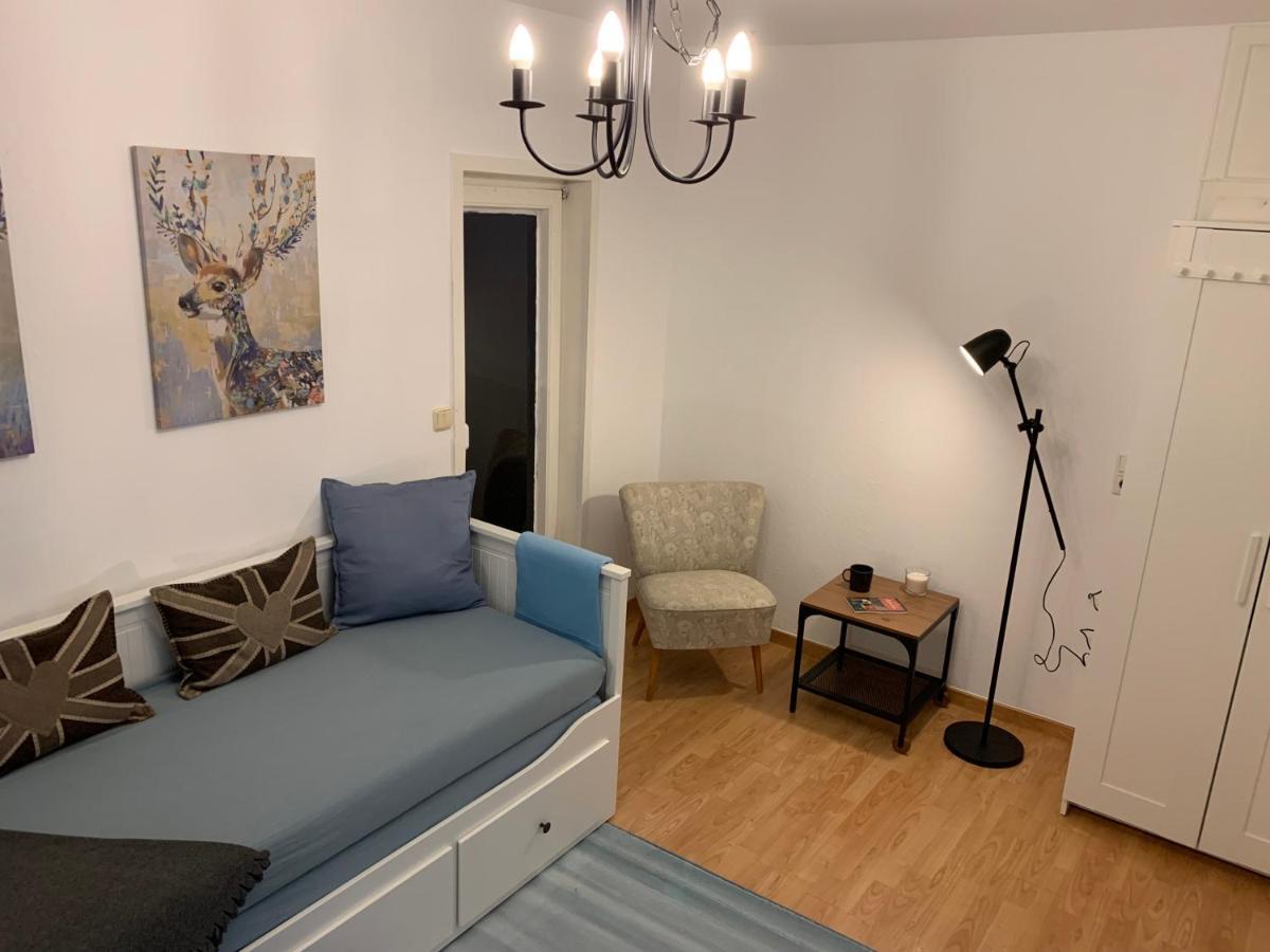 Haus Am Stadtrand Mit Super Verbindung In Die City كاسيل المظهر الخارجي الصورة